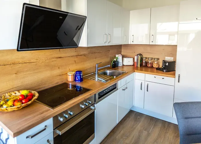 Hangar 19 Geraeumiges Mit Garten H4w1 Apartment