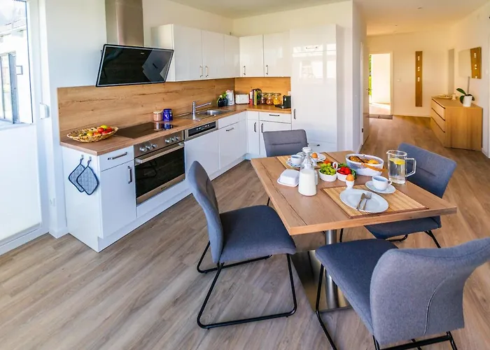 Apartment Hangar 19 Geraeumiges Mit Garten H4w1 Schwerin (Mecklenburg-Vorpommern)