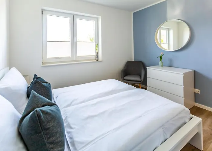 Hangar 19 Geraeumiges Mit Garten H4w1 Apartment *